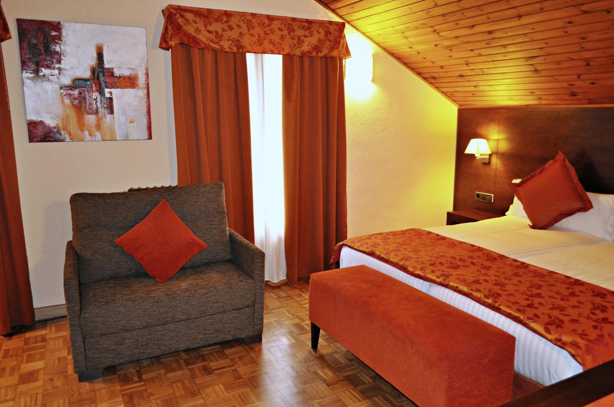 Hotel Solineu Ла-Молина Экстерьер фото