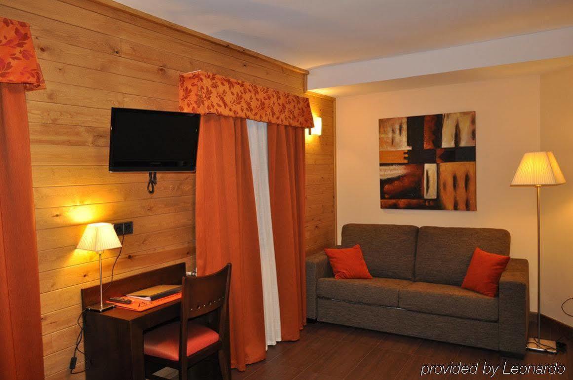 Hotel Solineu Ла-Молина Номер фото